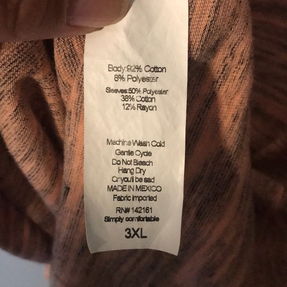SOLD Lularoe Randy Baseball Tee - Picture 4 of 4